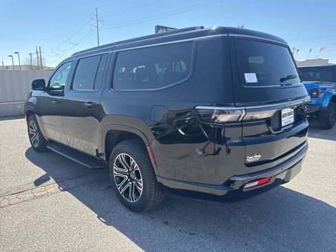New 2026 Jeep Grand Wagoneer L 2WD image 4