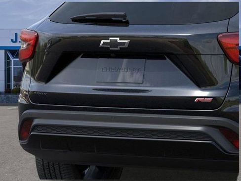 New 2026 Chevrolet Trax RS w/ Driver Confidence Package FWD image 14