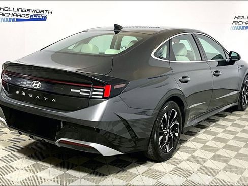Used 2025 Hyundai Sonata SEL FWD image 9