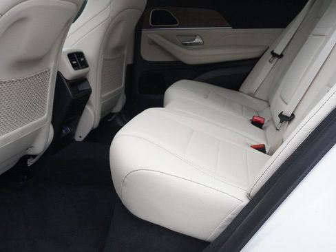Used 2025 Mercedes-Benz GLE 350 4MATIC image 29