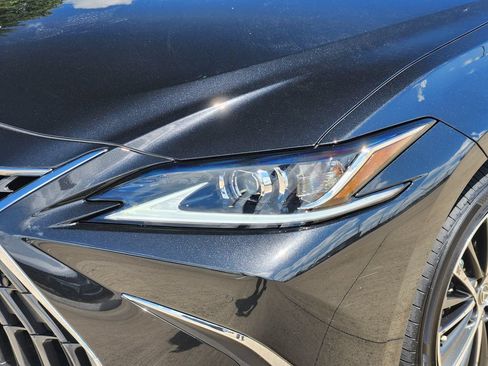 Used 2024 Lexus ES 350 w/ Premium Package FWD image 9