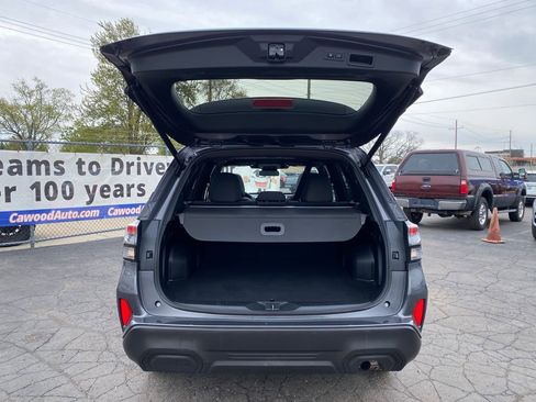 Used 2025 Subaru Forester Premium AWD/4WD image 4