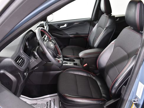 Used 2023 Ford Escape ST-Line w/ Tech Pack #1 image 6