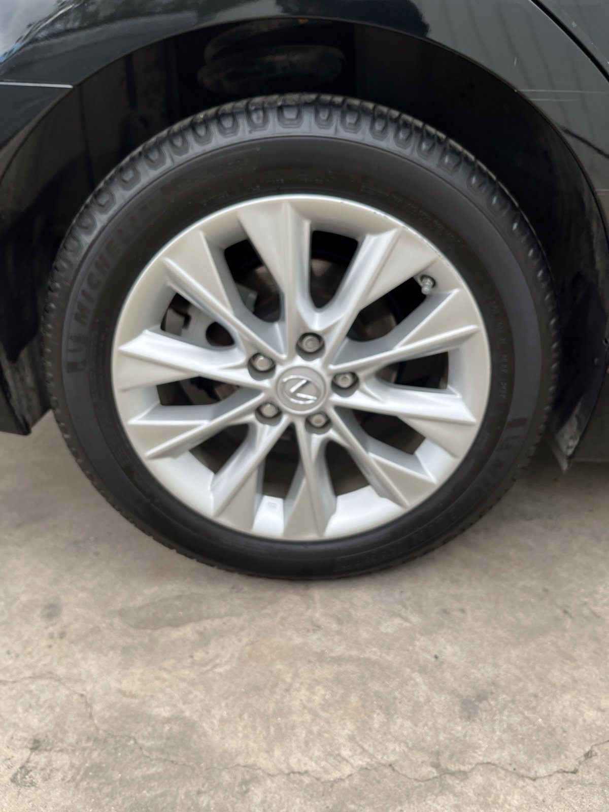 Used 2015 Lexus ES 300h w/ Navigation System Package FWD image 26