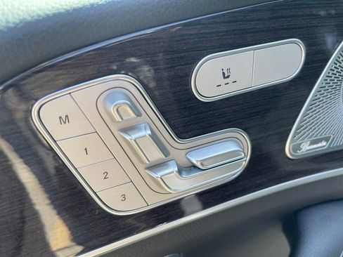 Used 2022 Mercedes-Benz GLE 350 4MATIC w/ Premium Package image 18