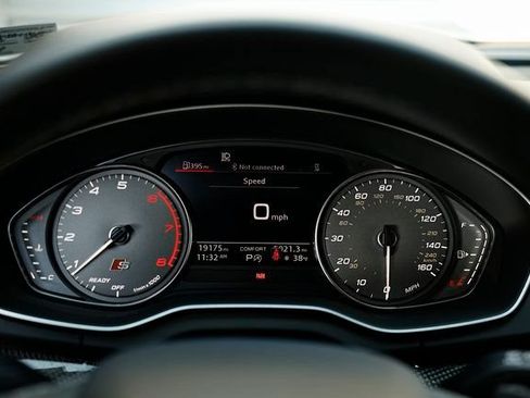 Certified 2024 Audi SQ5 Premium AWD/4WD image 30