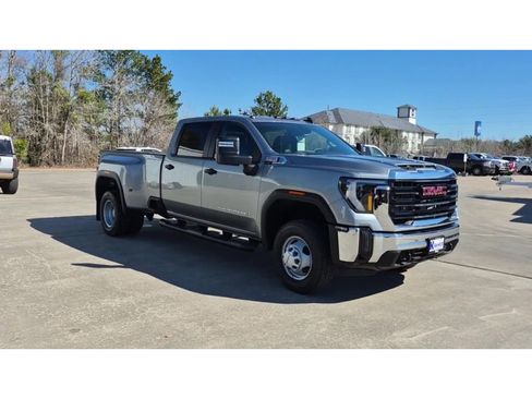 New 2026 GMC Sierra 3500 Pro w/ Convenience Package image 2