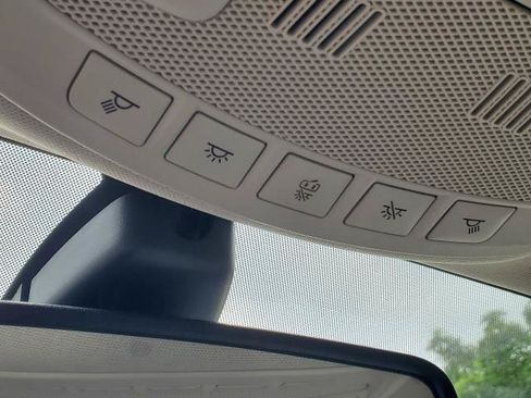 Used 2019 Ford Fusion SE w/ Equipment Group 151A FWD image 18