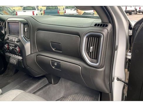 Used 2021 Chevrolet Silverado 1500 RST image 18