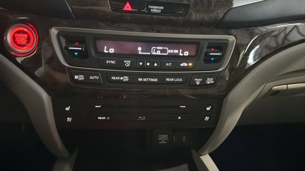 Used 2016 Honda Pilot Elite image 18
