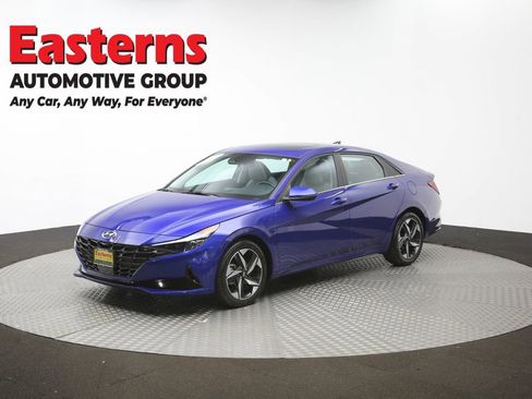 Used 2023 Hyundai Elantra Limited w/ Preferred Accessory Package FWD image 58