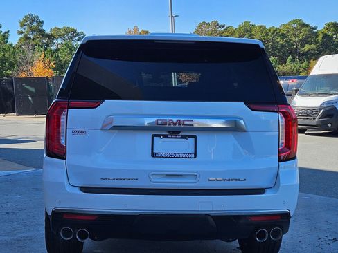 Used 2021 GMC Yukon Denali w/ Denali Premium Package image 6