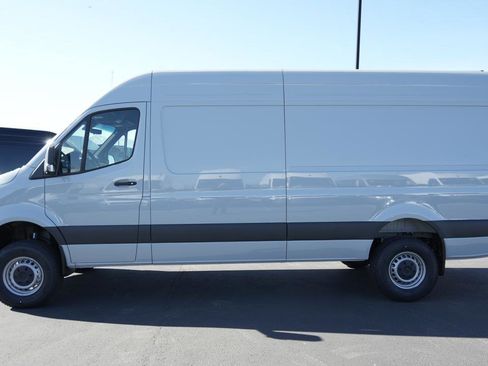 New 2026 Mercedes-Benz Sprinter 2500 image 4