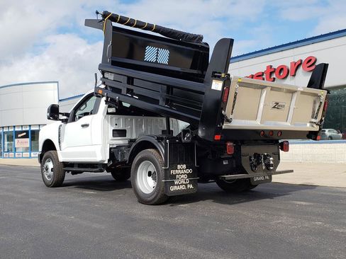 New 2025 Ford F350 XL w/ XL Chrome Package image 4