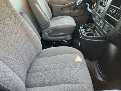 Used 2025 Chevrolet Express 3500 w/ Power Convenience Package image 20
