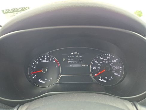 Used 2019 Kia Soul ! FWD image 30