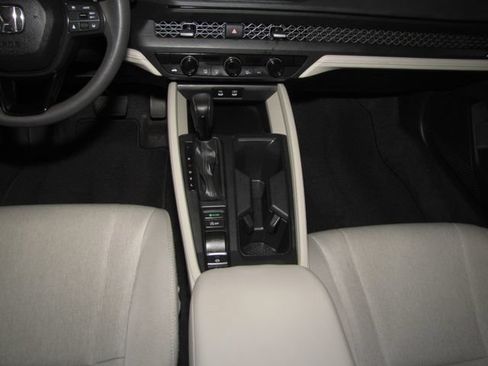 Certified 2024 Honda Accord EX image 15