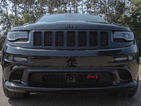 Used 2016 Jeep Grand Cherokee SRT AWD/4WD image 8