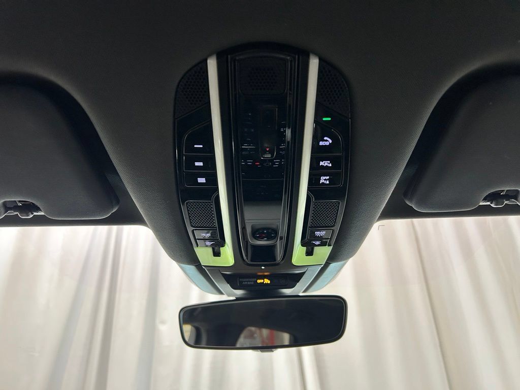 Certified 2020 Porsche Cayenne AWD/4WD image 25