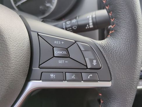 New 2025 Nissan Versa SR w/ Trunk Package image 17