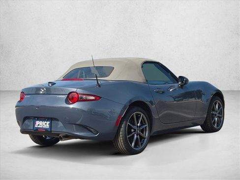 Used 2020 MAZDA MX-5 Miata Grand Touring RWD image 5