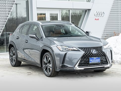Used 2020 Lexus UX 250h w/ Premium Package image 2