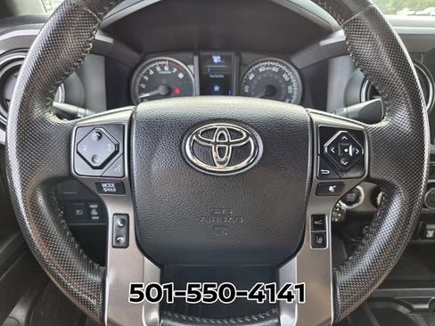 Used 2021 Toyota Tacoma TRD Off-Road w/ Technology Package AWD/4WD image 31
