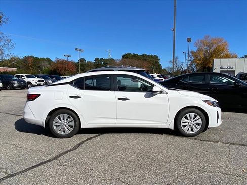 New 2025 Nissan Sentra S image 2