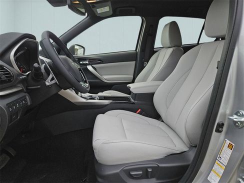 New 2026 Mitsubishi Eclipse Cross SEL image 12