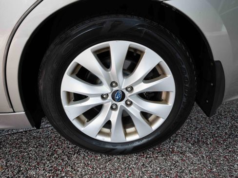 Used 2017 Subaru Legacy 2.5i Premium image 28