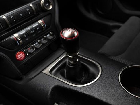 Used 2018 Ford Mustang Shelby GT350R w/ Equipment Group 920A RWD image 28