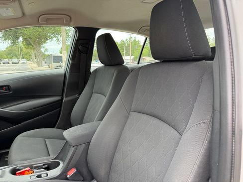 Used 2024 Toyota Corolla LE FWD image 32