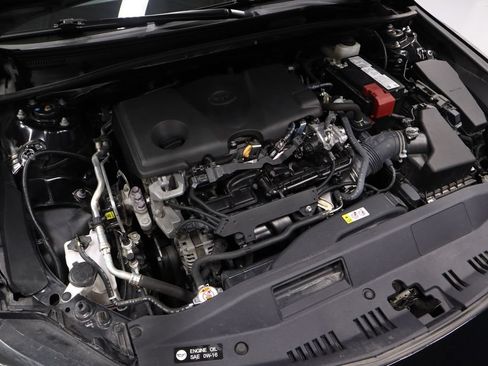 Used 2022 Toyota Camry SE w/ Convenience Package FWD image 15