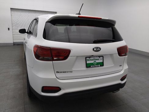 Used 2020 Kia Sorento LX image 6