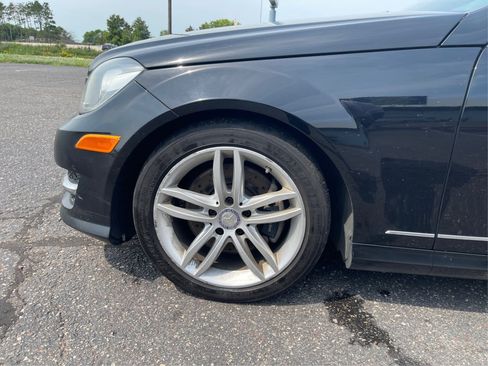 Used 2014 Mercedes-Benz C 300 4MATIC Sedan image 23