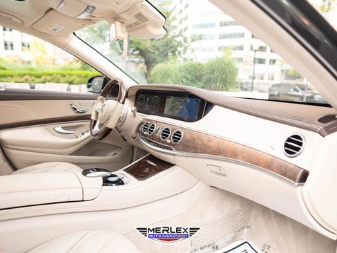 Used 2019 Mercedes-Benz S 560 Sedan image 14