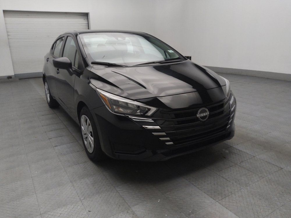 Used 2025 Nissan Versa S FWD image 13