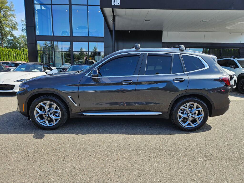 Used 2023 BMW X3 xDrive30i w/ Convenience Package AWD/4WD image 2