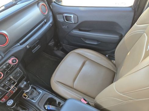 Used 2021 Jeep Gladiator Rubicon image 17