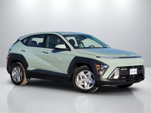 Used 2026 Hyundai Kona SE image 1