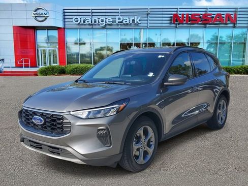 Used 2025 Ford Escape ST-Line image 4