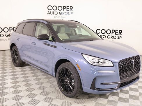 New 2026 Lincoln Corsair Reserve w/ Jet Appearance Package FWD image 1