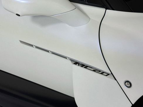 Used 2023 Maserati MC20 Spyder RWD image 33
