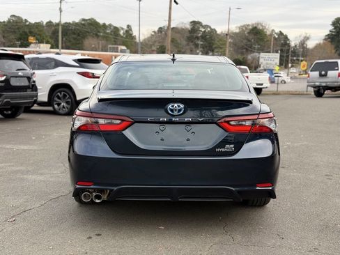 Used 2021 Toyota Camry SE image 7