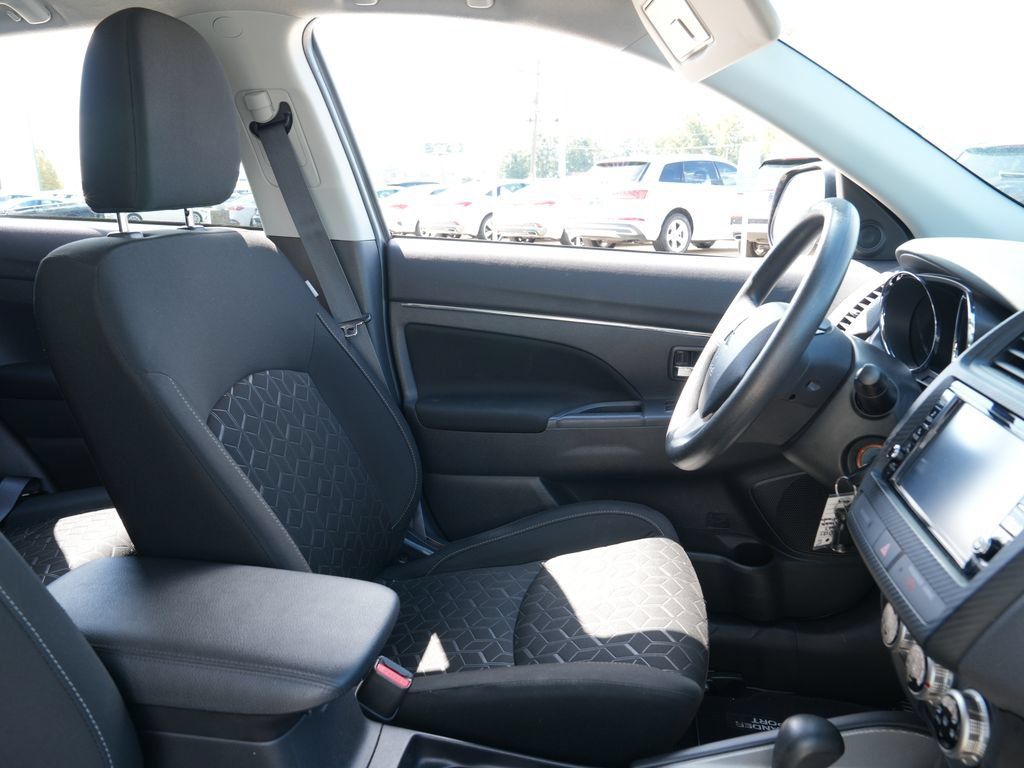 Used 2023 Mitsubishi Outlander Sport AWD image 15