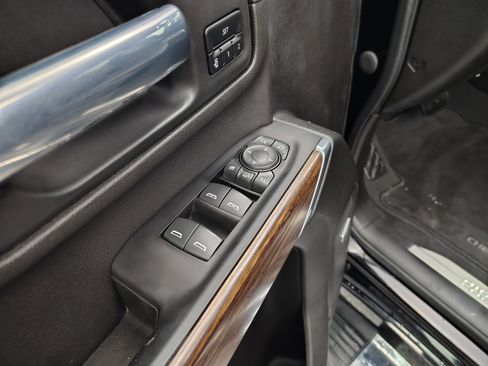 Used 2022 Chevrolet Silverado 3500 High Country w/ Technology Package image 25