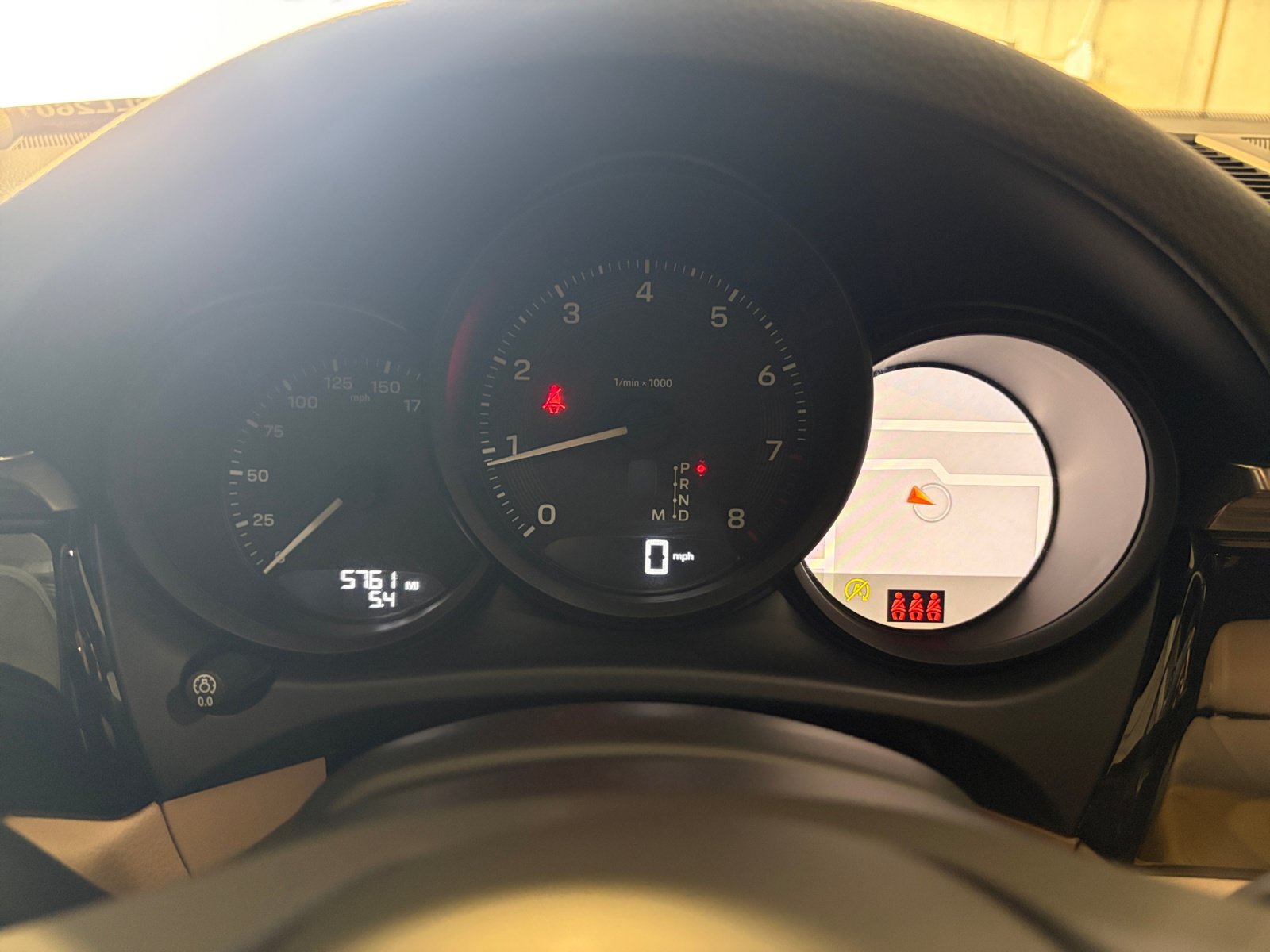 Certified 2026 Porsche Macan AWD/4WD image 6