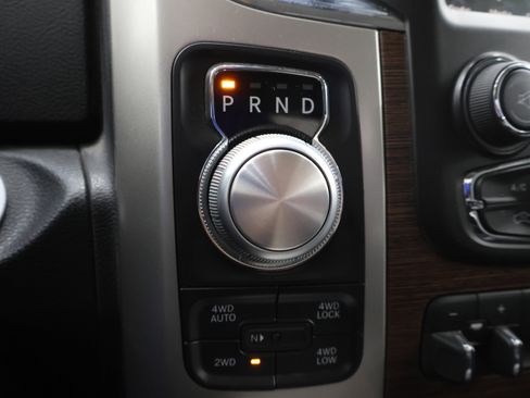 Used 2016 RAM 1500 Laramie w/ Convenience Group AWD/4WD image 43
