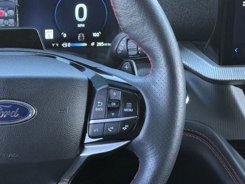 Used 2025 Ford Explorer ST image 15