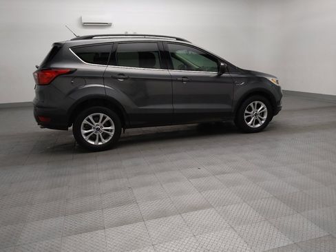 Used 2019 Ford Escape SEL image 10